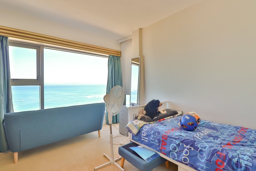 To Let 4 Bedroom Property for Rent in Strand North Western Cape